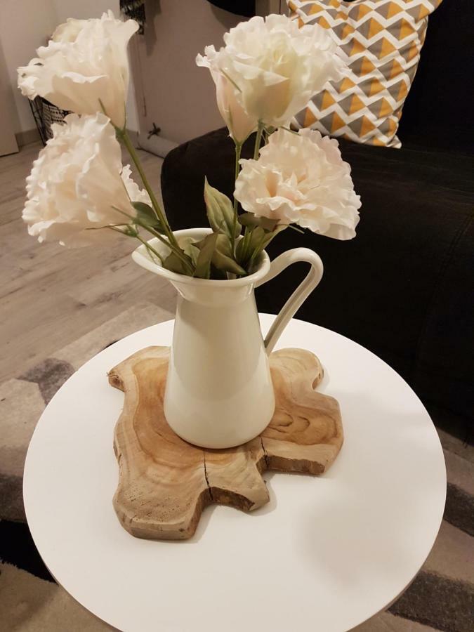 La Fleur D Honfleur Avec Son Parking Apartamento Exterior foto